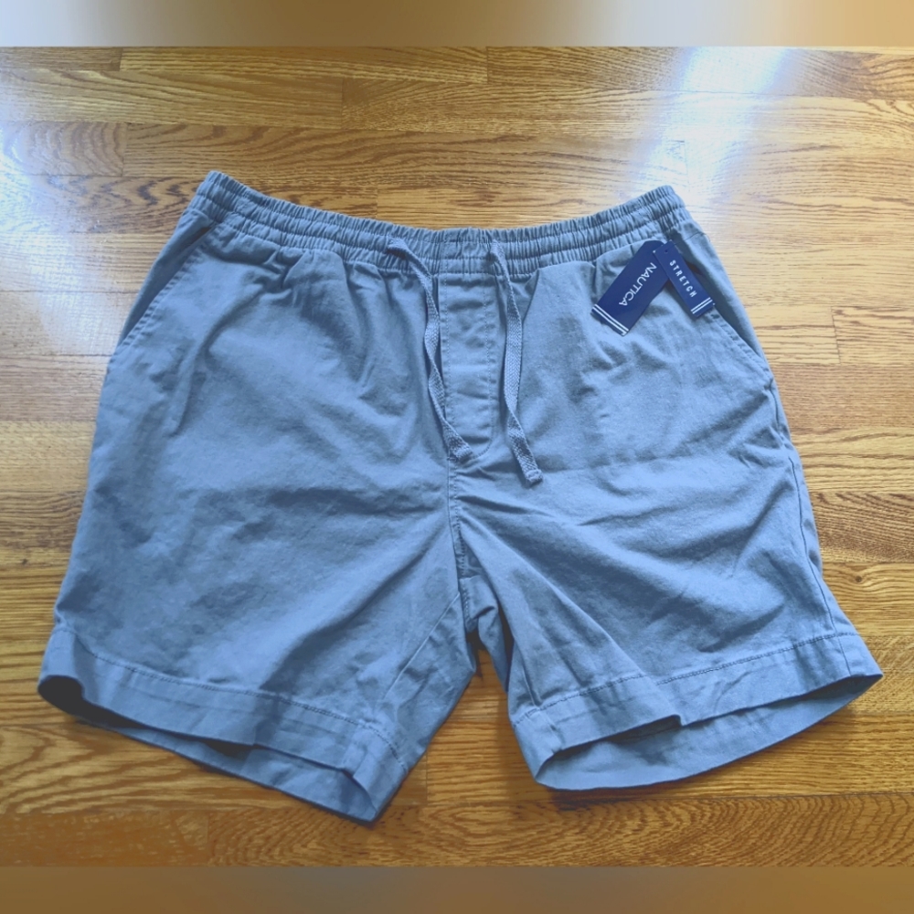 Nautica Classic Fit Men's Shorts - Size L NWT